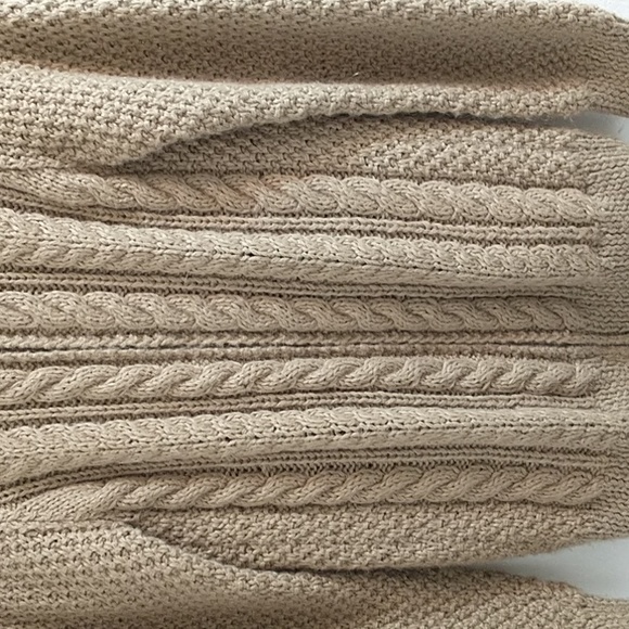 EB Alpaca sweater - Picture 9 of 10